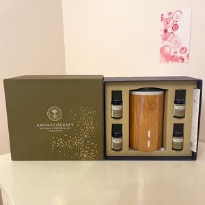 Neal's Yard Remedies AROMATHERAPY Diffuser & Essential Oil Collection